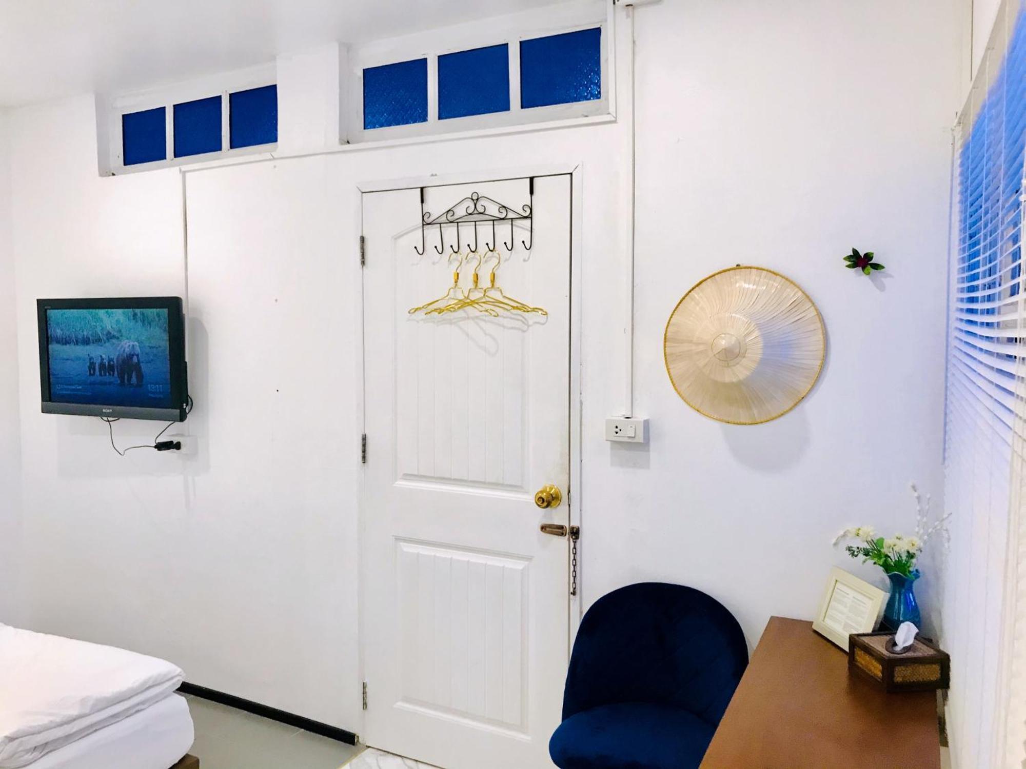 Zleepinezz Hostel Аюттхая Экстерьер фото