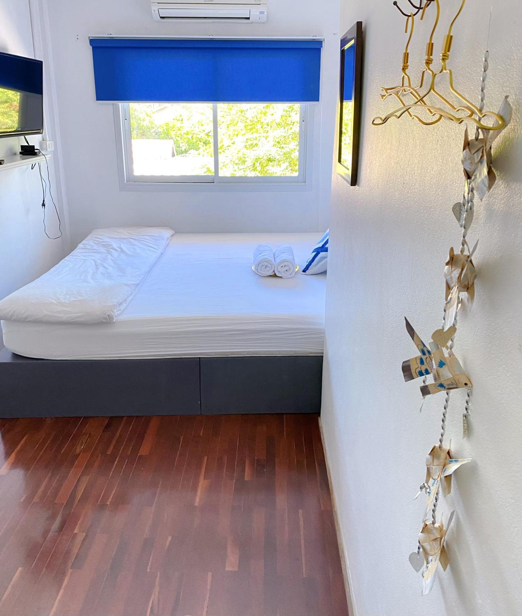 Zleepinezz Hostel Аюттхая Экстерьер фото